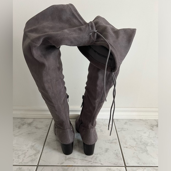 New over the knee suede like boots with back tie size 9 - Picture 3 of 5